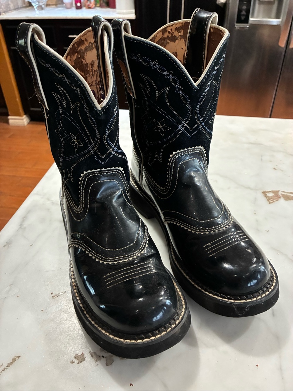 ARIAT Fat baby Women's Black Round Toe Western Boots Size 8 1/2 B
